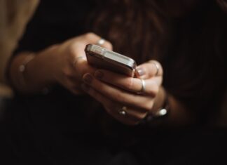Jakie są najnowsze trendy i innowacje w dziedzinie randek online? Jakie są najnowsze trendy i innowacje w dziedzinie randek online?