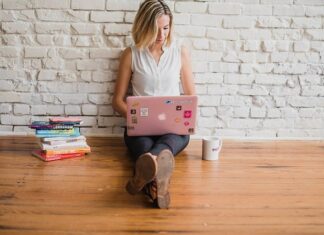 Co na podłogę w gołębniku?