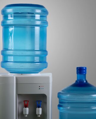 Dostawa wody do biura a ekologia